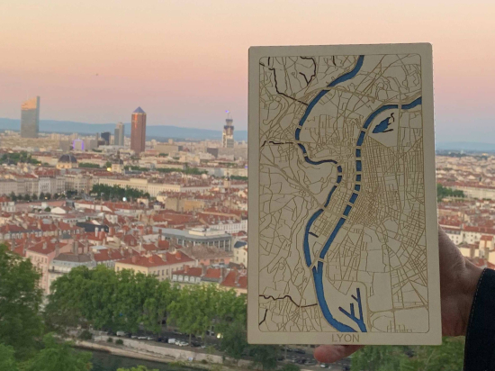 Carte de Lyon en 3D découpée au laser.