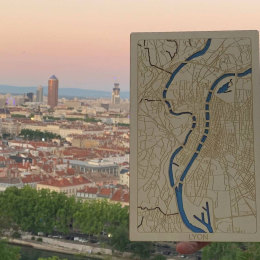 Carte de Lyon en 3D découpée au laser.